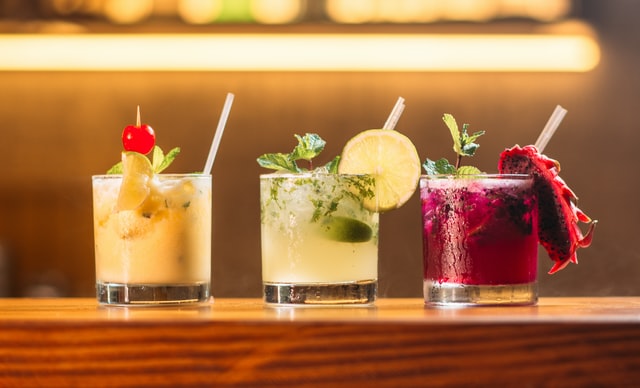 How to Mix Drinks at Home